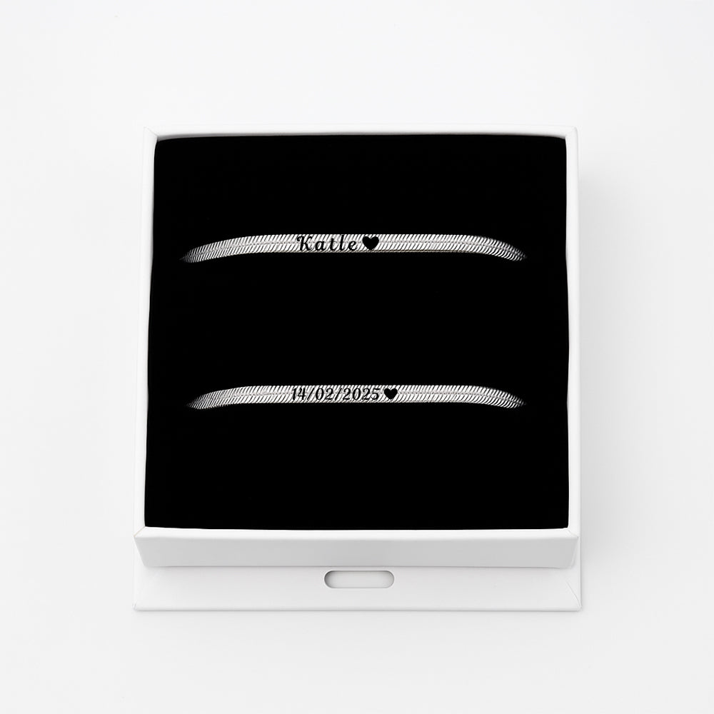 Ensemble de bracelets en corde gravés
