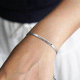 Ensemble de bracelets en corde gravés