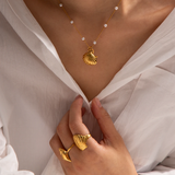 EleganceShell Collar