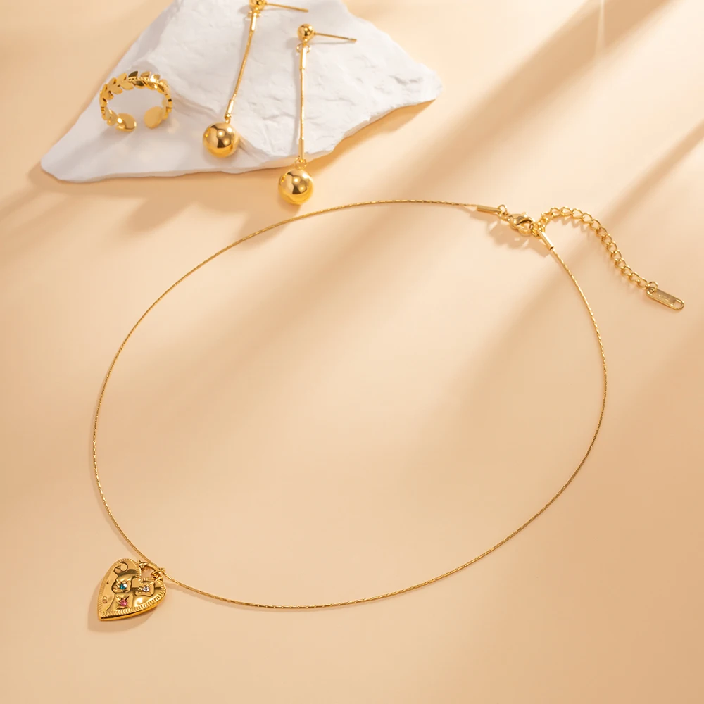 VelourChoker Collier