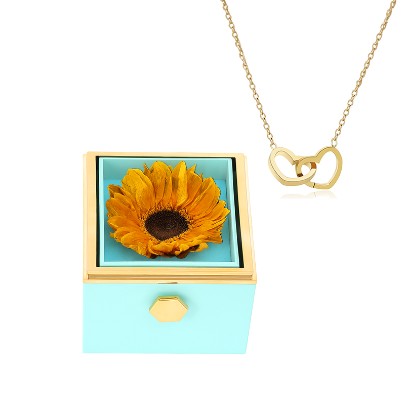 Scatola con rosa eterna - con collana incisa e vera rosa