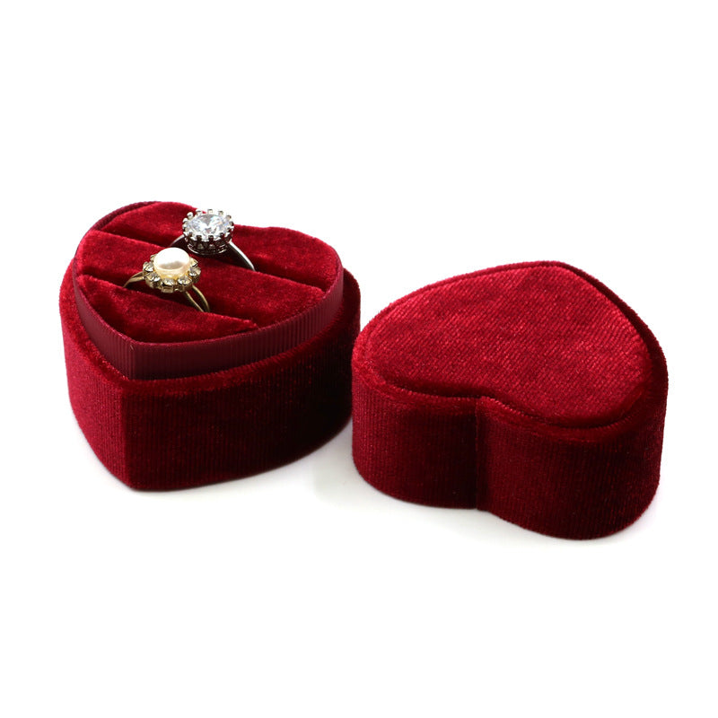Caja de anillos de terciopelo