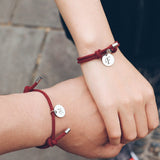 Pulseras con letras de amor grabadas